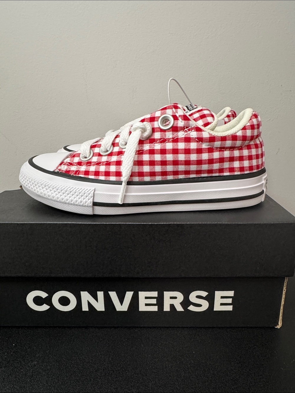 Converse Kids Red Gingham Street Slip Sneakers Youth Size 11 New NIB